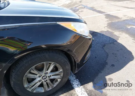 2013 Hyundai Sonata Gls z USA, uszkodzony, nr VIN 5NPEB4AC8DH697409